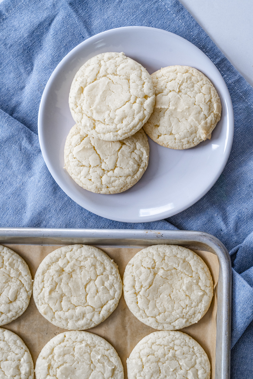 White Wedding Cookies Vertical 9