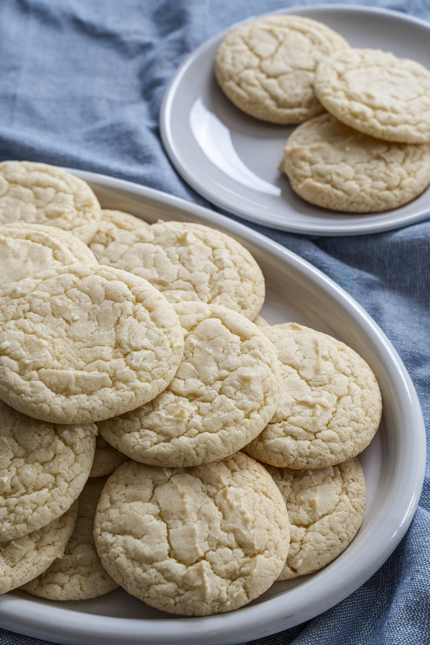 White Wedding Cookies Vertical 6