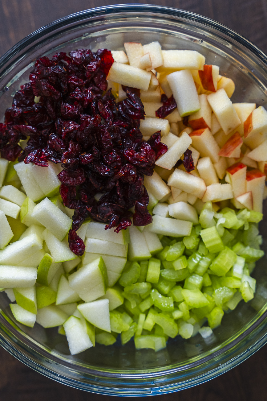 Copycat Ruby Tuesday Apple Salad Vertical 2