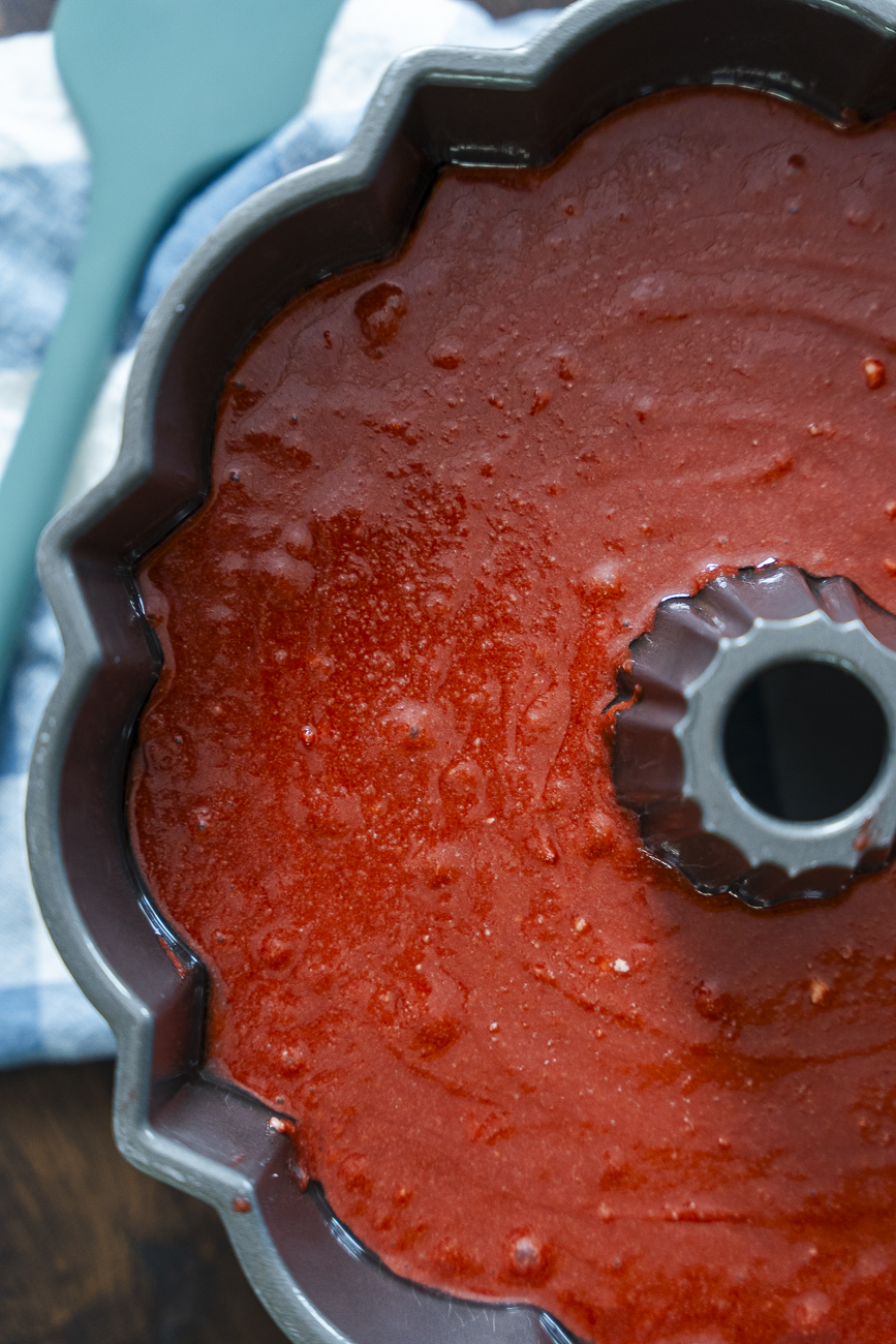 Red Velvet Pound Cake Vertical 2