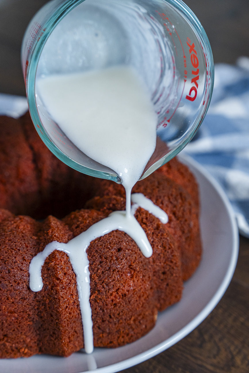 Red Velvet Pound Cake Vertical 6