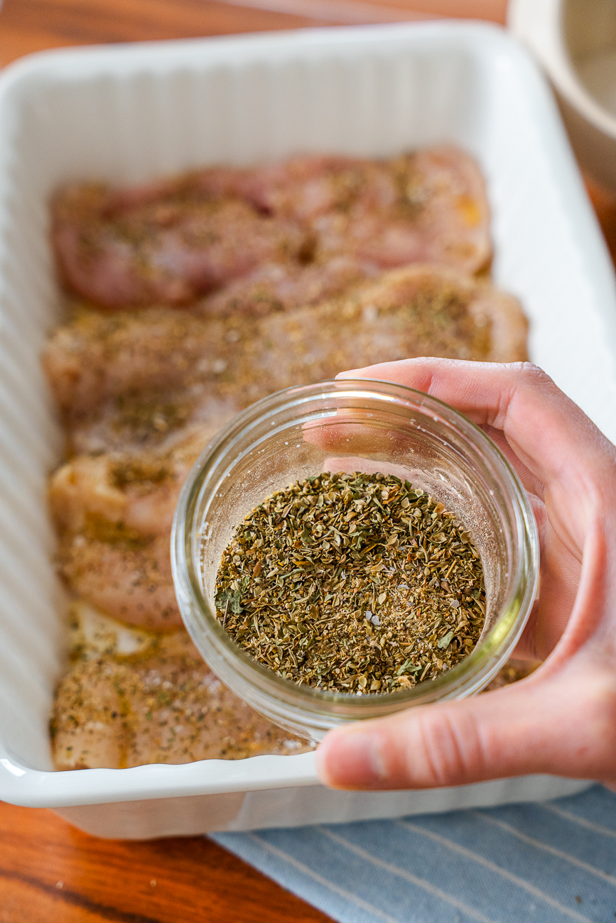 Homemade Greek Seasoning Vertical 15