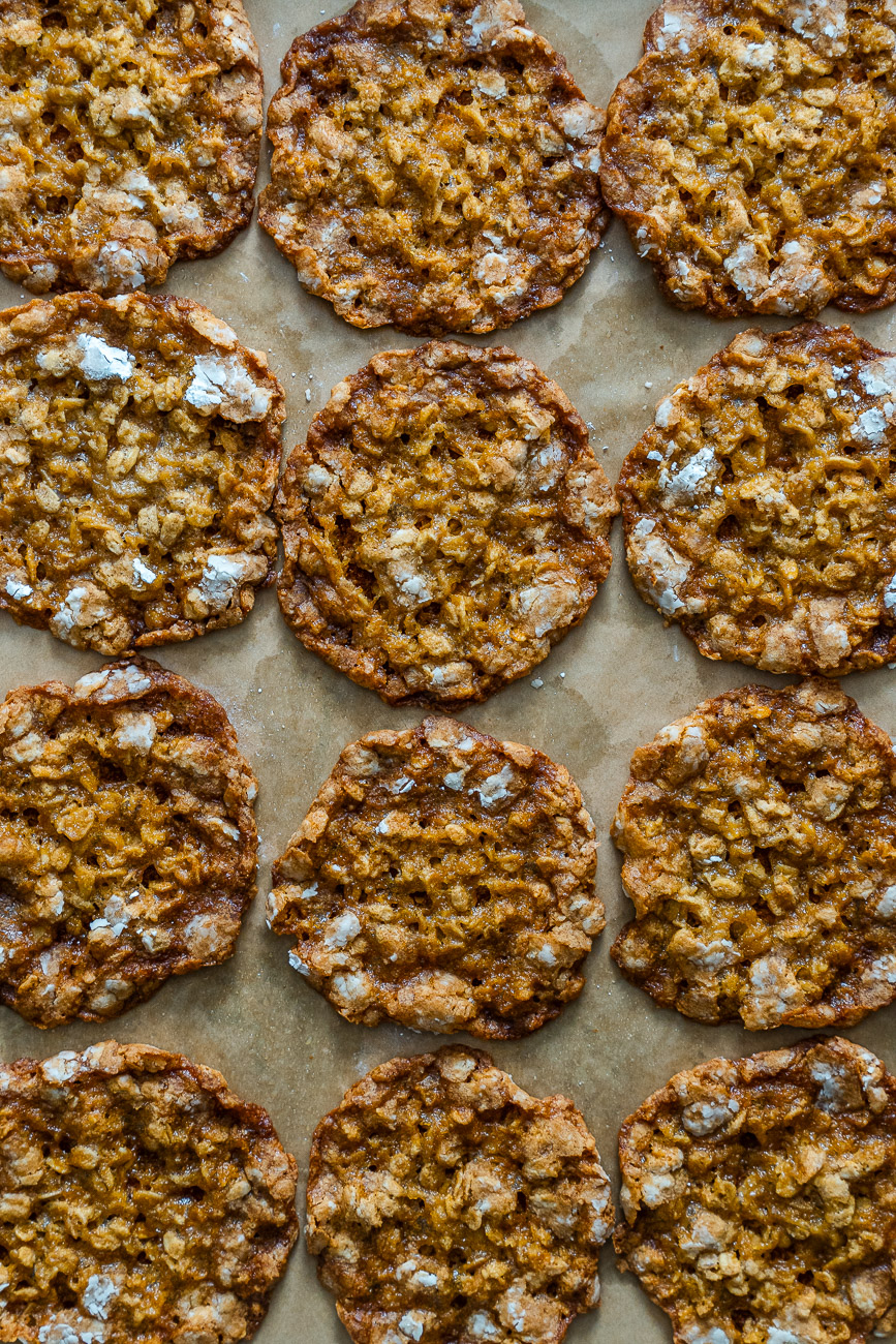 Oatmeal Crackle Cookies Vertical 5