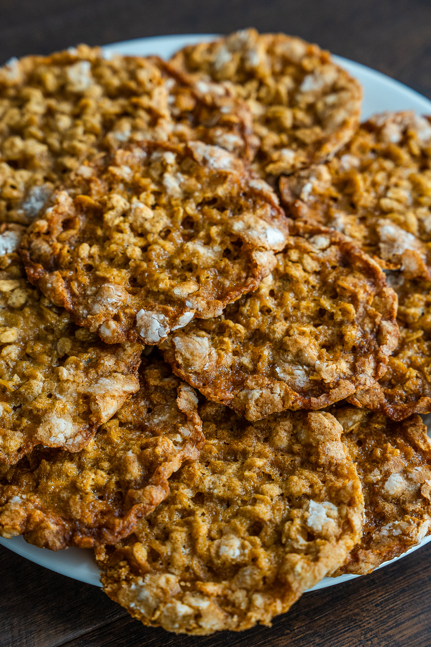 Oatmeal Crackle Cookies Vertical 12