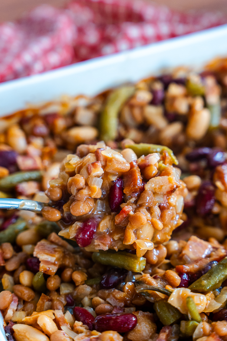 Old-Fashioned Baked Beans Vertical 10