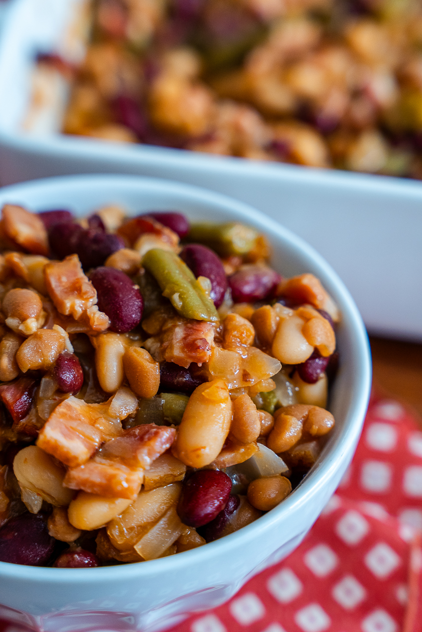 Old-Fashioned Baked Beans Vertical 11