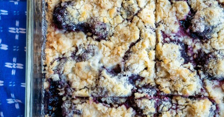 Blackberry Cobbler Bars