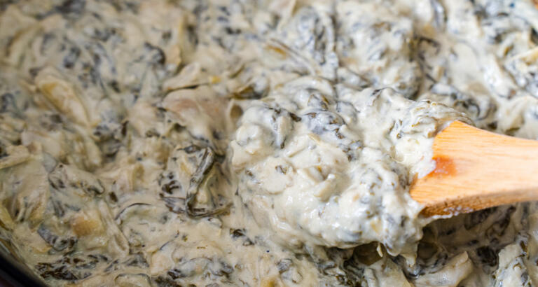 Slow Cooker Spinach Artichoke Dip