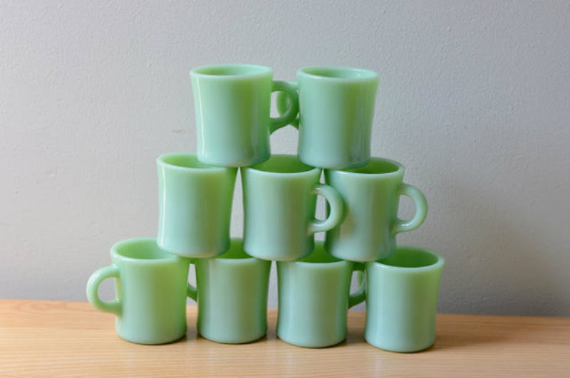 While It Might Not Be Antique, Jadeite Kitchenware Is Too Beautiful Not To  Discuss