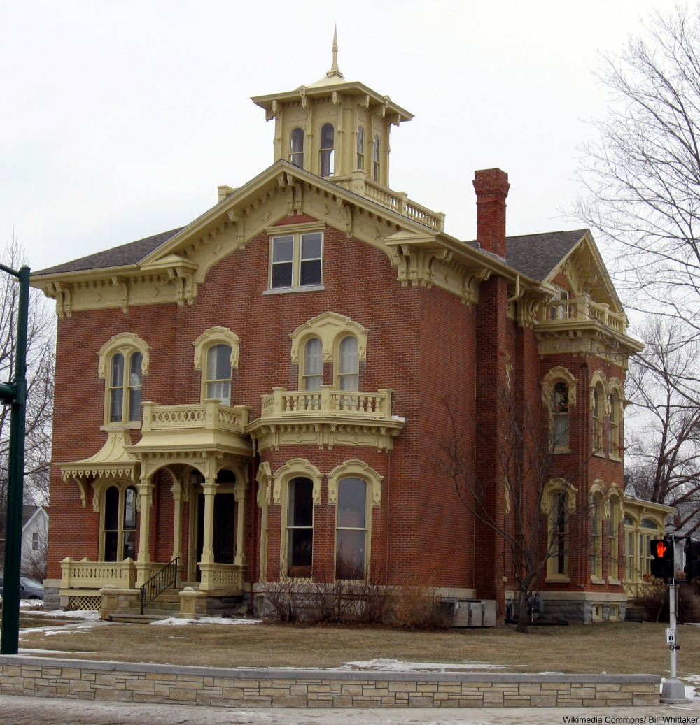 Close Mansion Iowa City, Iowa, currently used for businesses. 