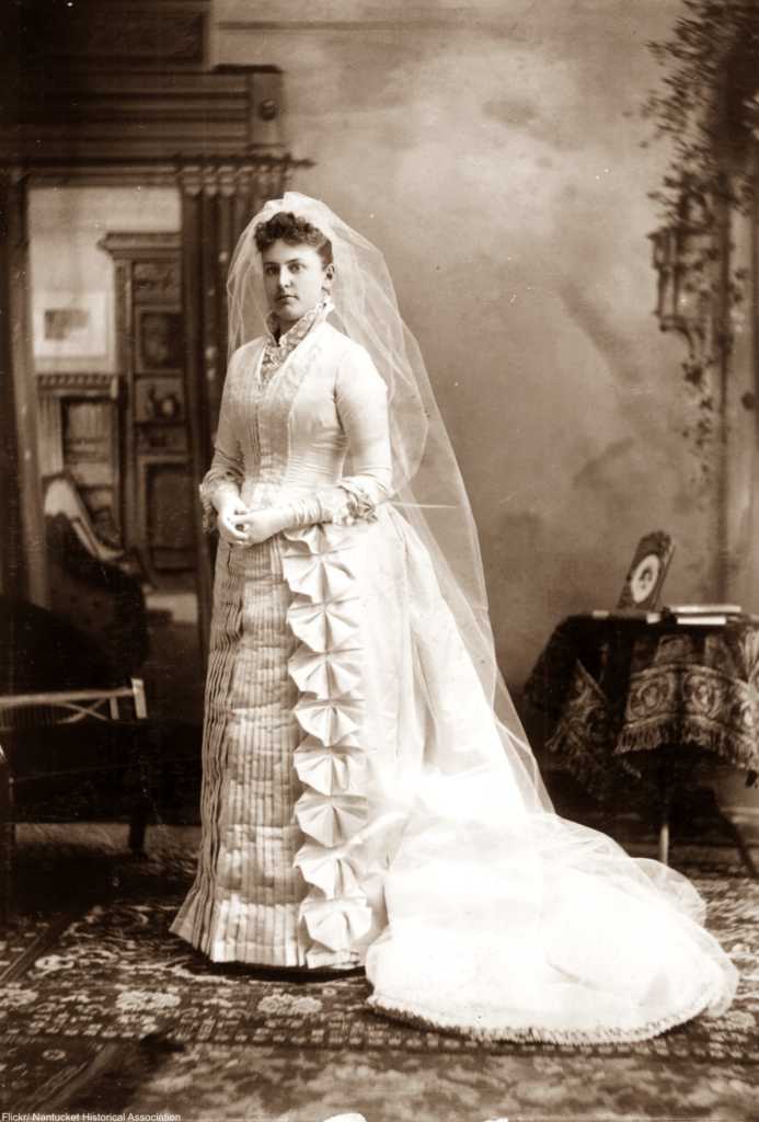 Victorian 2024 bride dress