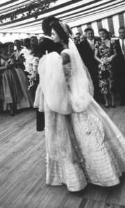 The Wedding Of Jackie Bouvier And John Kennedy In Photos, 1953 | Dusty ...