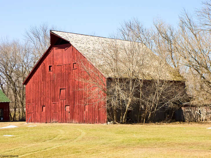 old red barn pictures