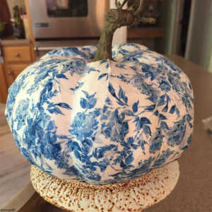 Blue Willow Pumpkins Are the Thing This Fall | Dusty Old Thing