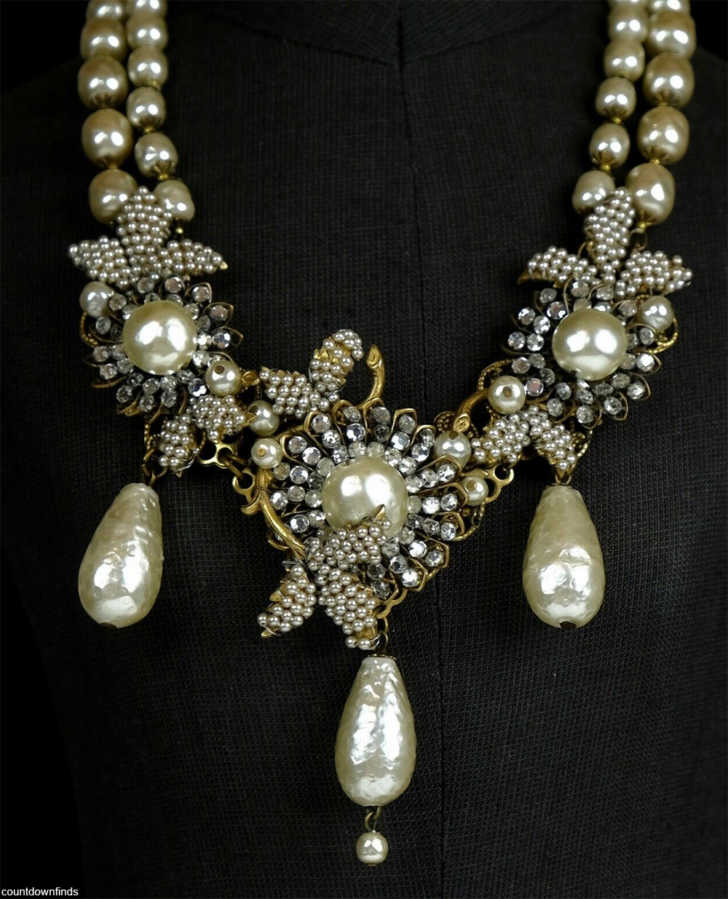 The Most Collectible Type of Costume Jewelry | Dusty Old Thing