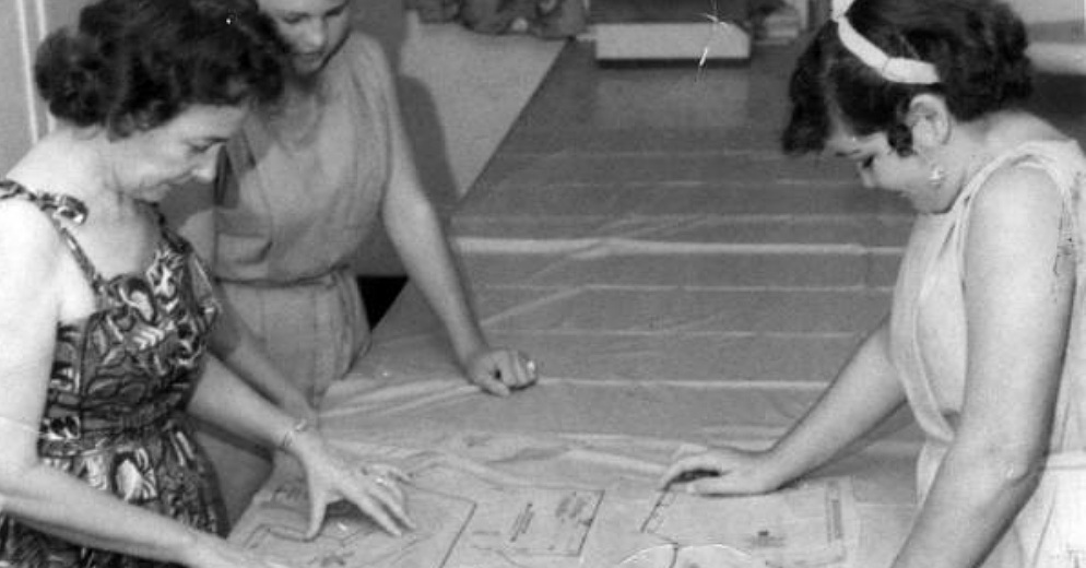 9 Home Ec Sewing Photos That Show How Different Schooling Was Back Then
