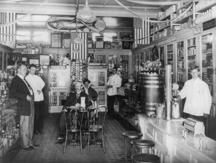 first soda fountain