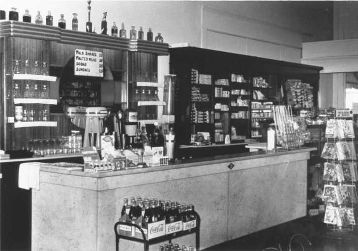 first soda fountain