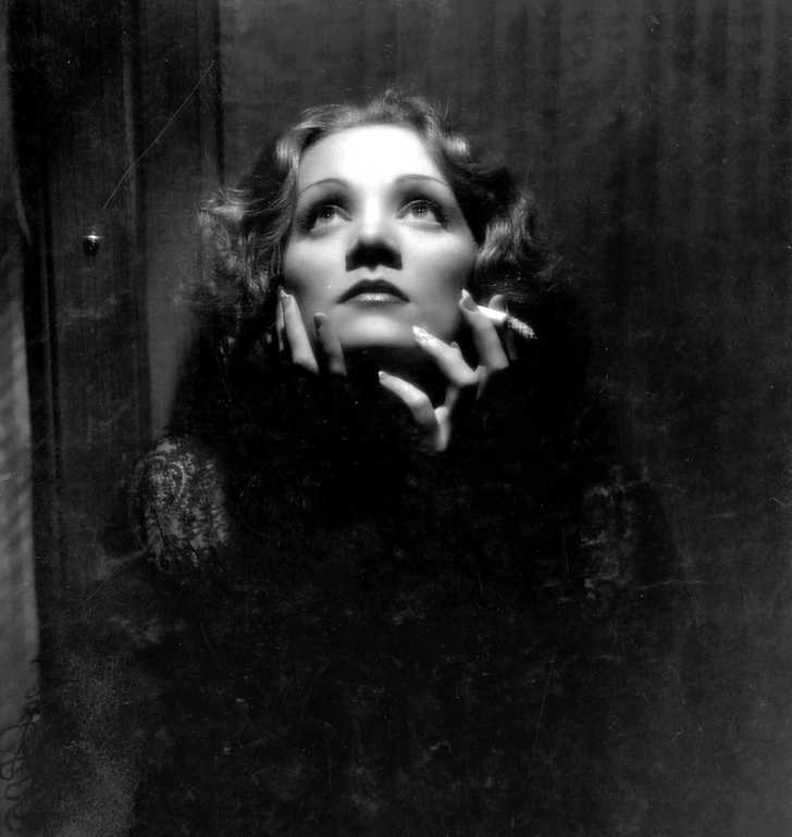 Publicity photo of Marlene Dietrich for the film Shanghai Express (1932)