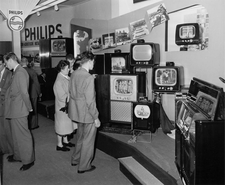 early 1950s TV shopping