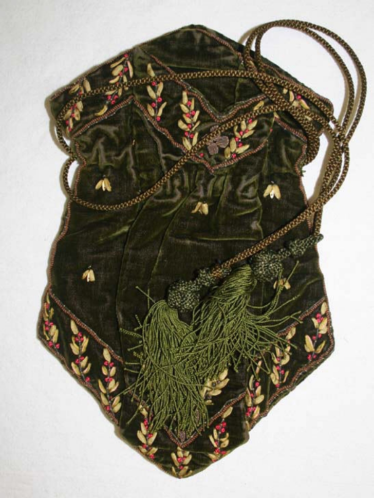 antique reticule purse form the early 1800s