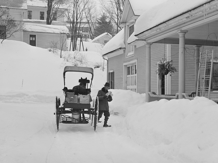 1940s horse and buggy delivery man