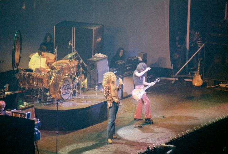 Led Zeppelin in concert