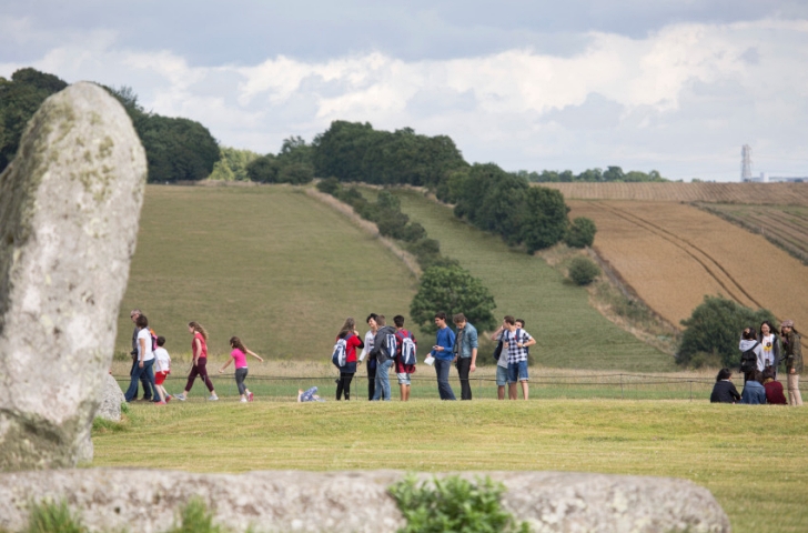 proposed view form Stonehenge after tunnels divert car traffic