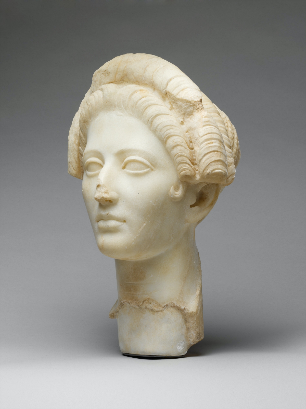 marble bust of ancient Roman woman