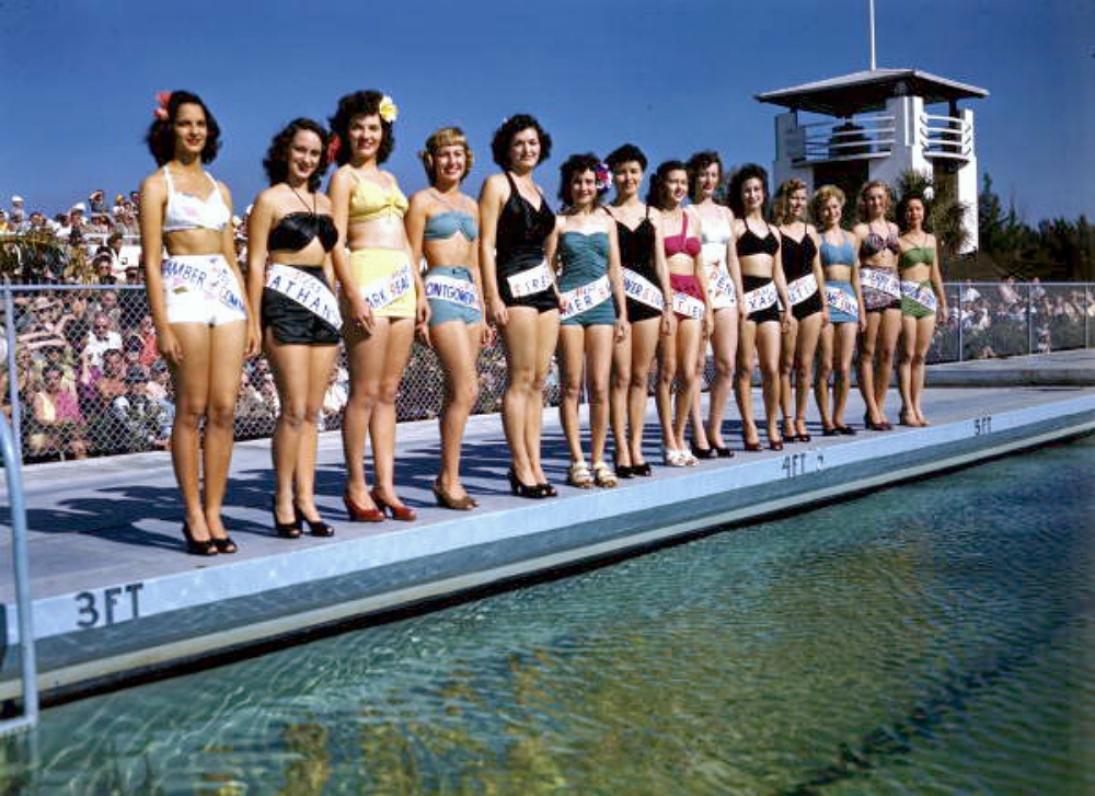 1950s seaside beauty contest