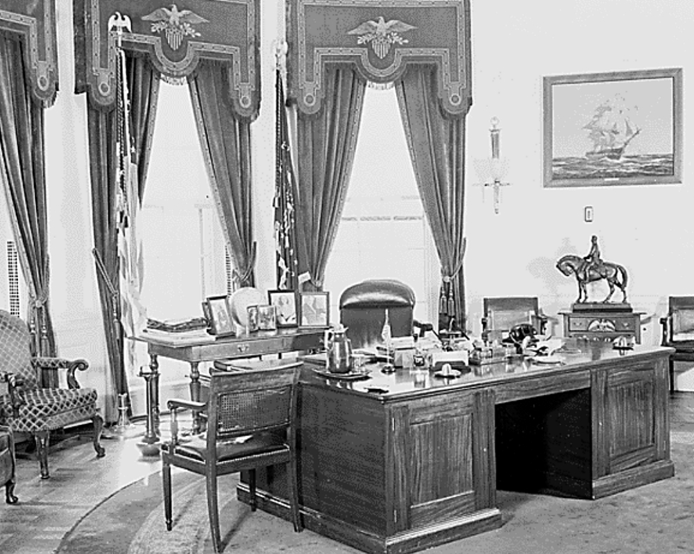 1945 Truman Oval Office