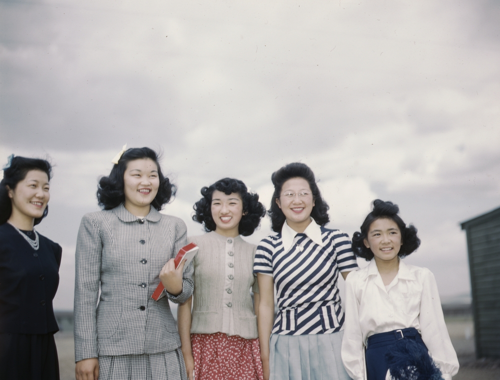Japanese American teens at Tule Lake Relocation Center