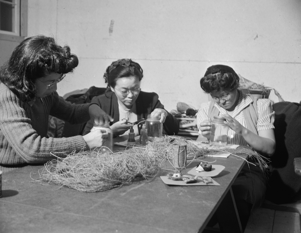 adult craft class at Granada Relocation Center