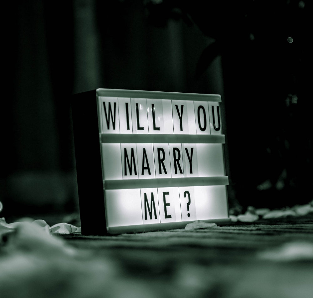 marry me sign