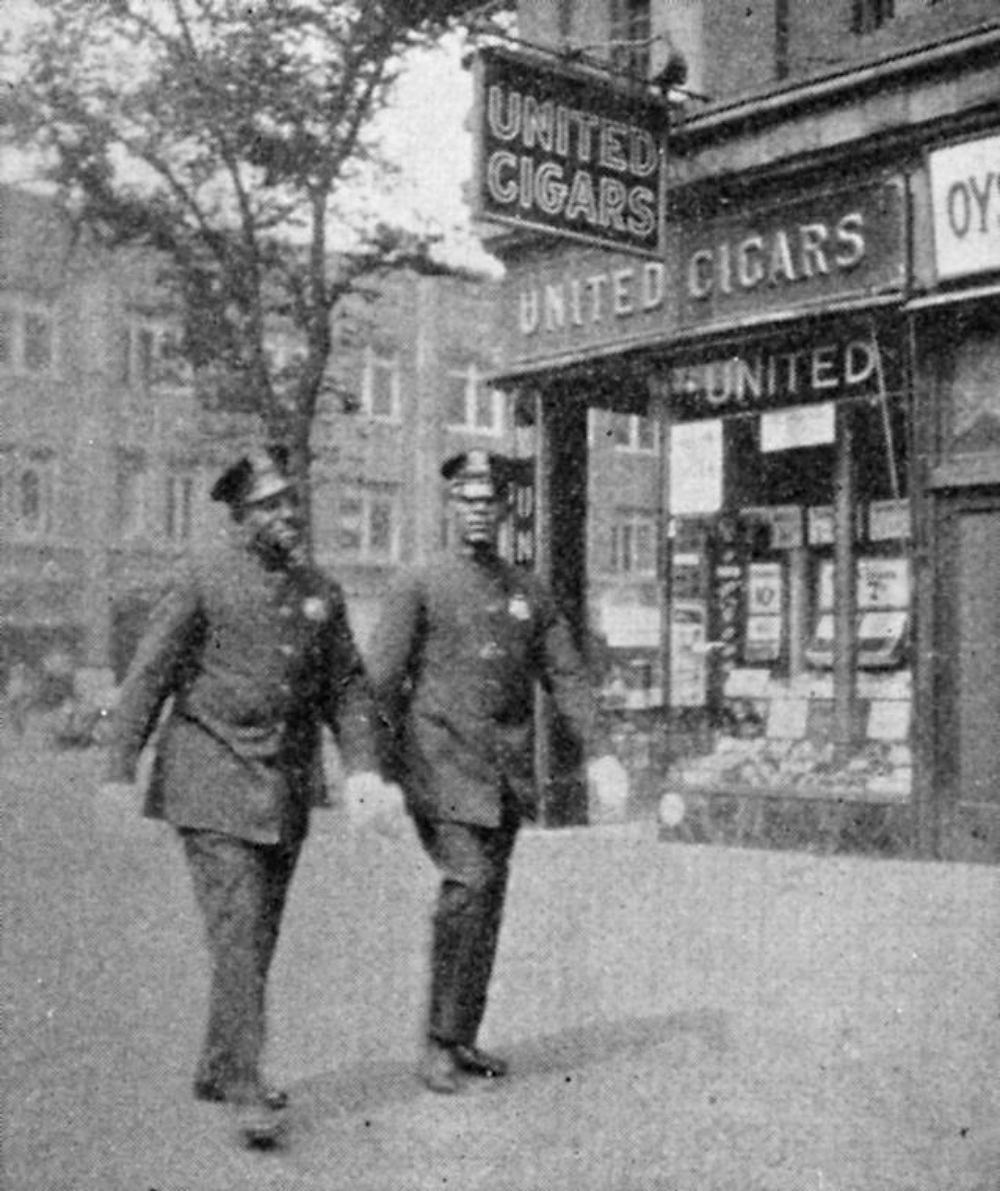 2 black police officers in Harlem 1929