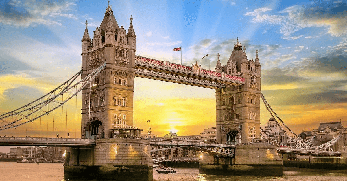 Taking A Closer Look At The History Of Tower Bridge  Dusty Old Thing