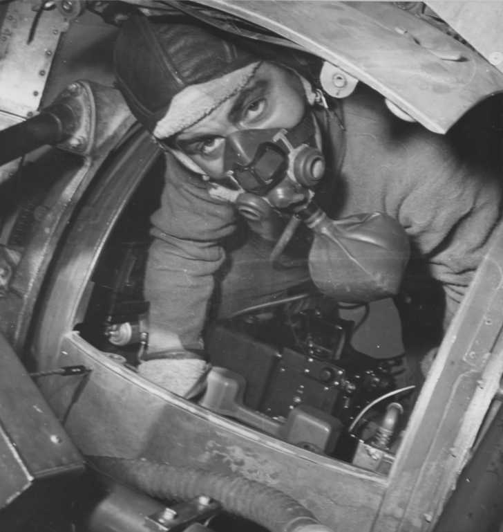 WWII’s Ill-fated Ball Turret Gunners | Dusty Old Thing