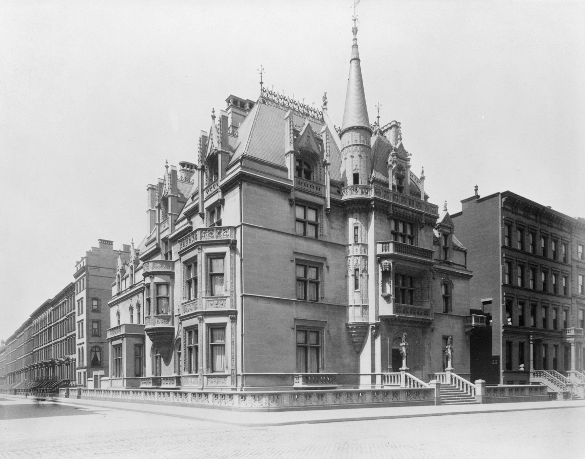 William K Vanderbilt mansion, torn down in 1927