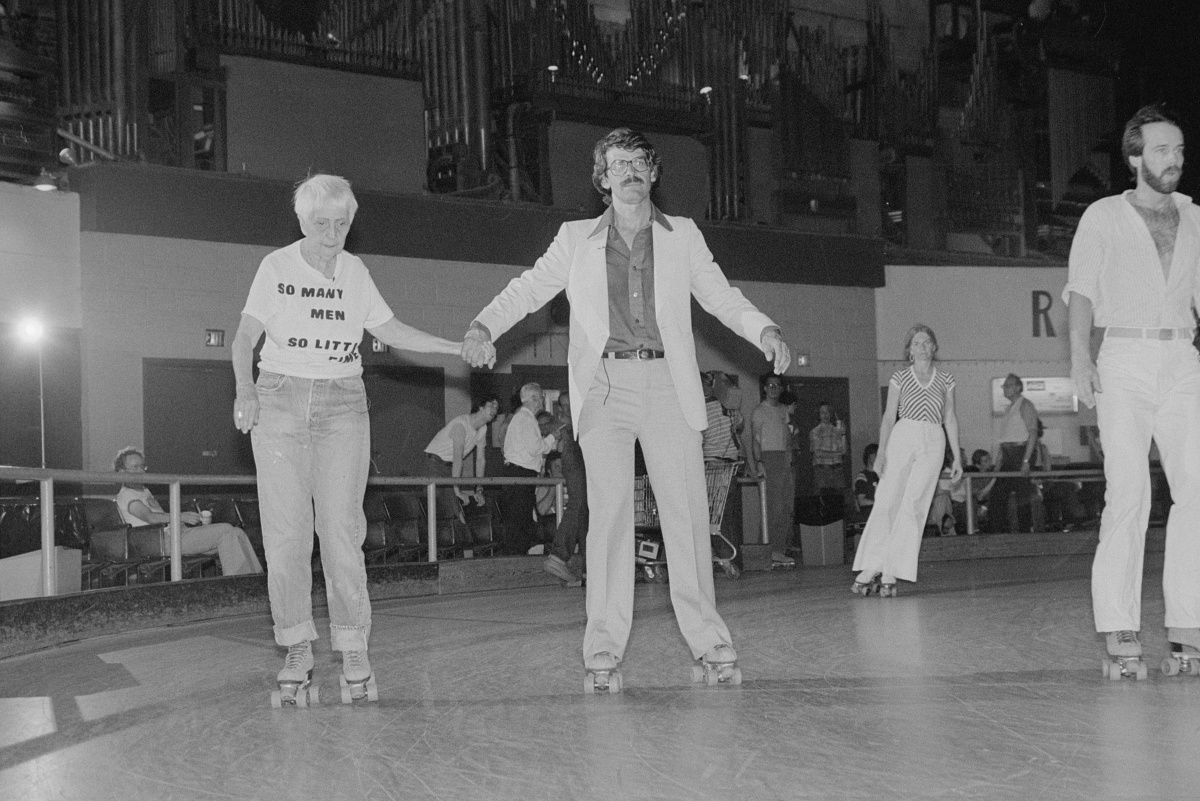 adults roller skating in the late 1970s