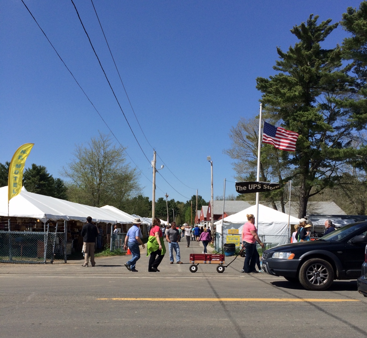 Brimfield Antiques Flea Market