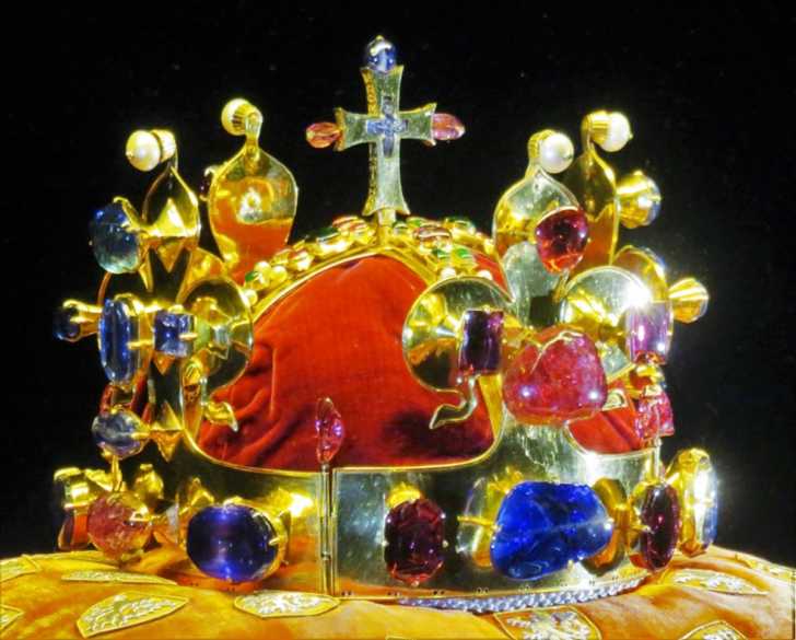 The Most Magnificent Crown Jewels of Europe Dusty Old Thing