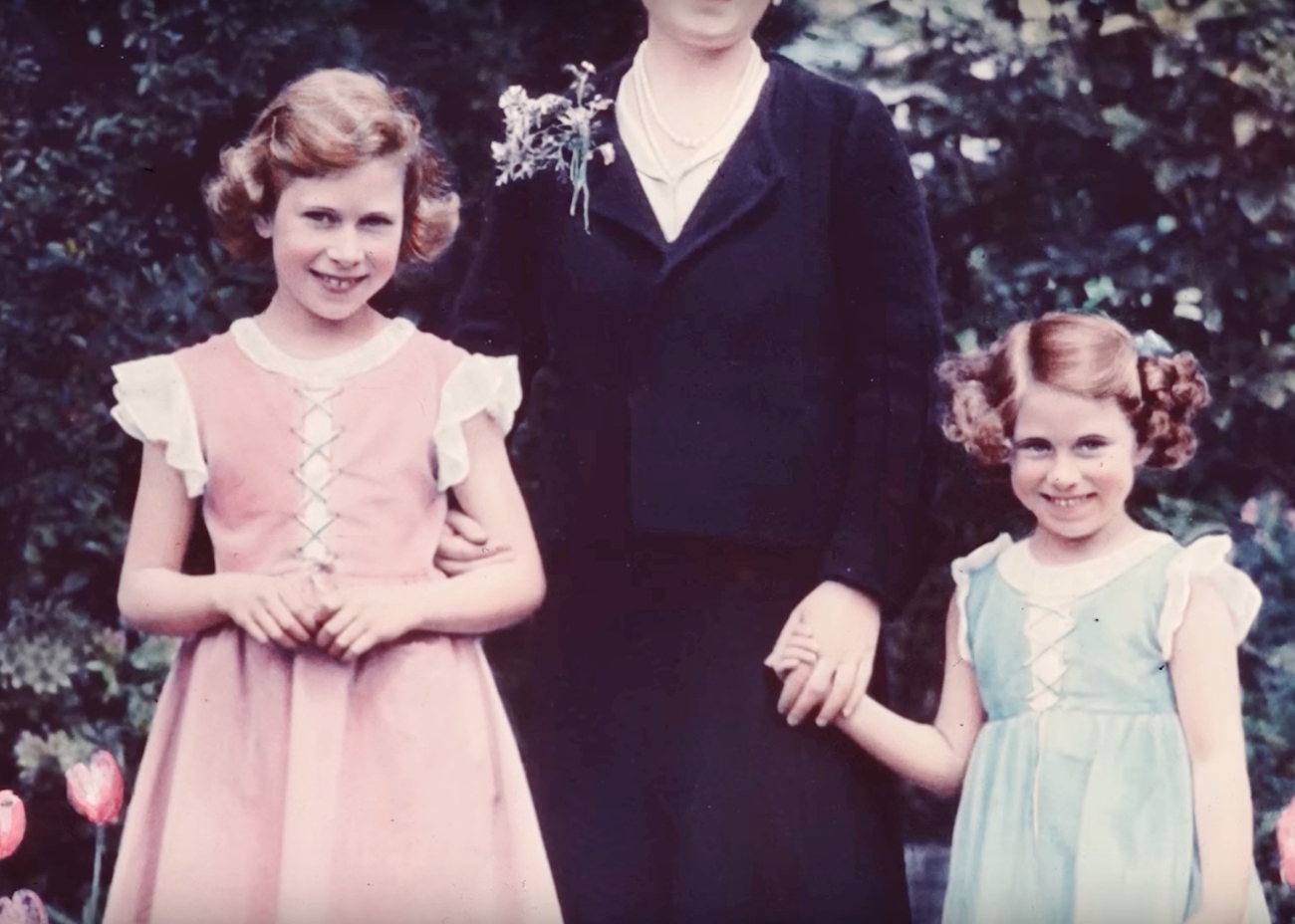 Princesses Elizabeth and Margaret as children