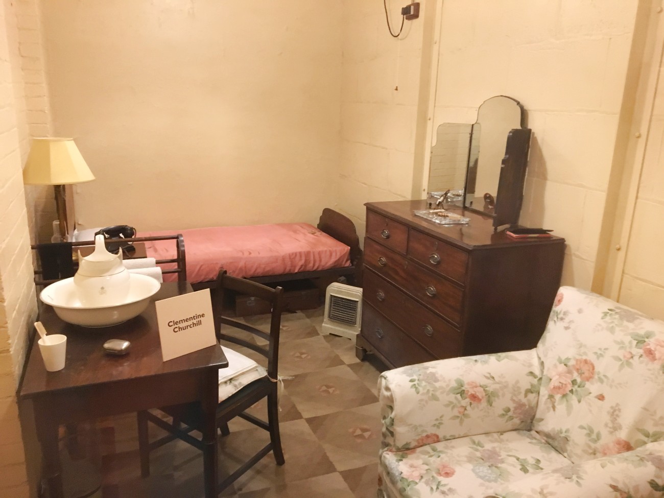 Mrs Churchill's bunker bedroom