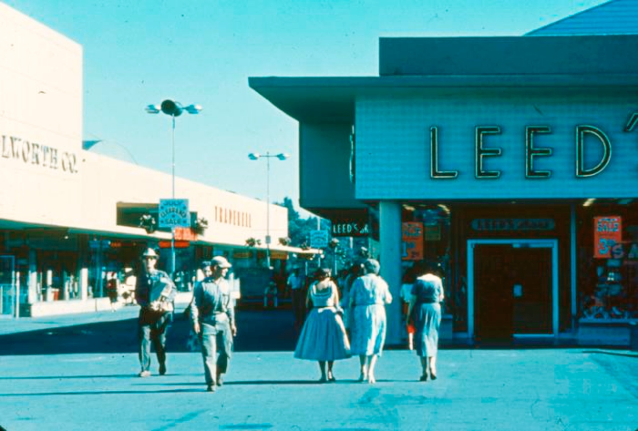 shoppers at Northgate Mall in Seattle in 1954, one of the first shopping malls in the US