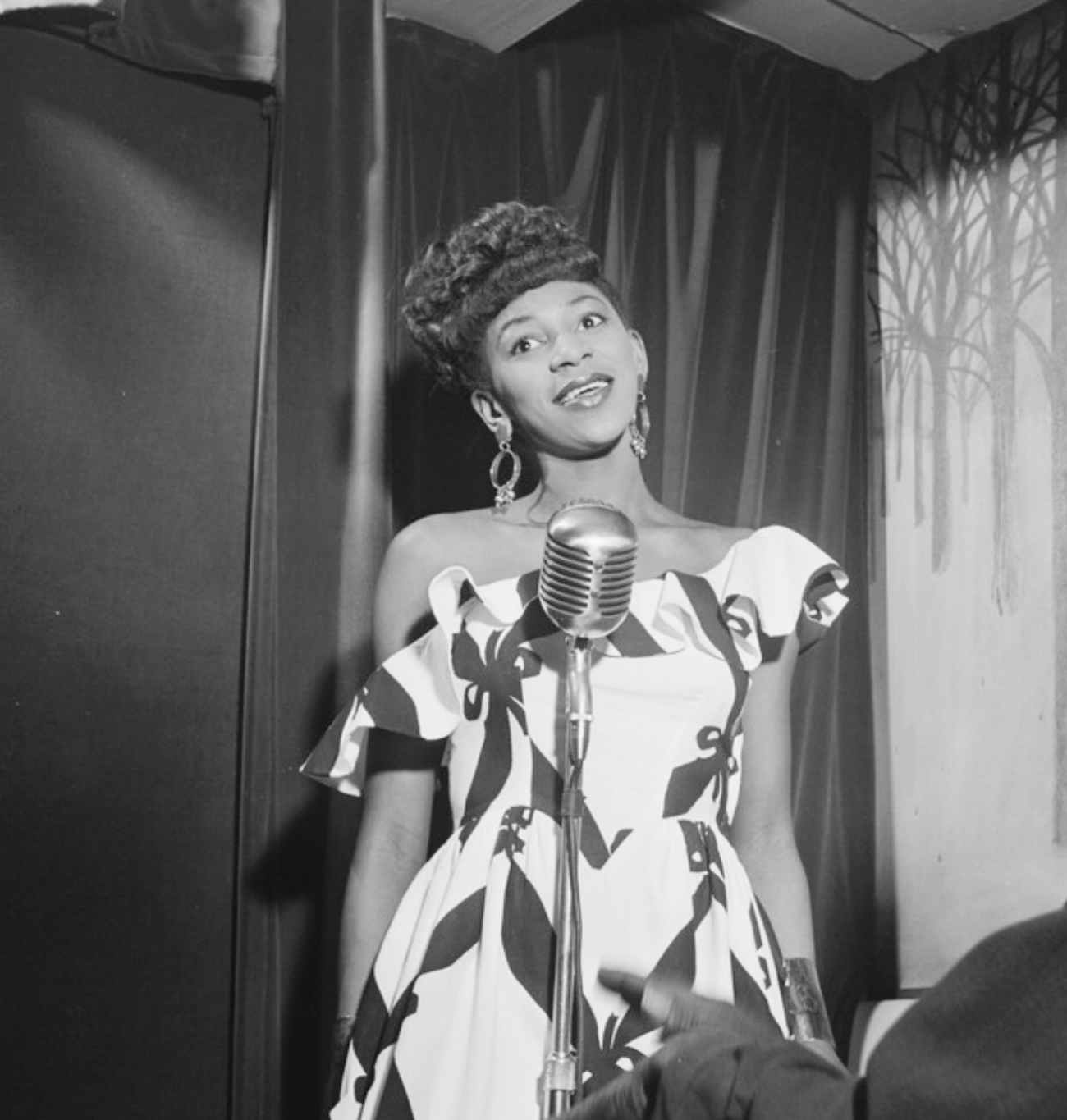1947 poodle bangs on singer Josephine Premice