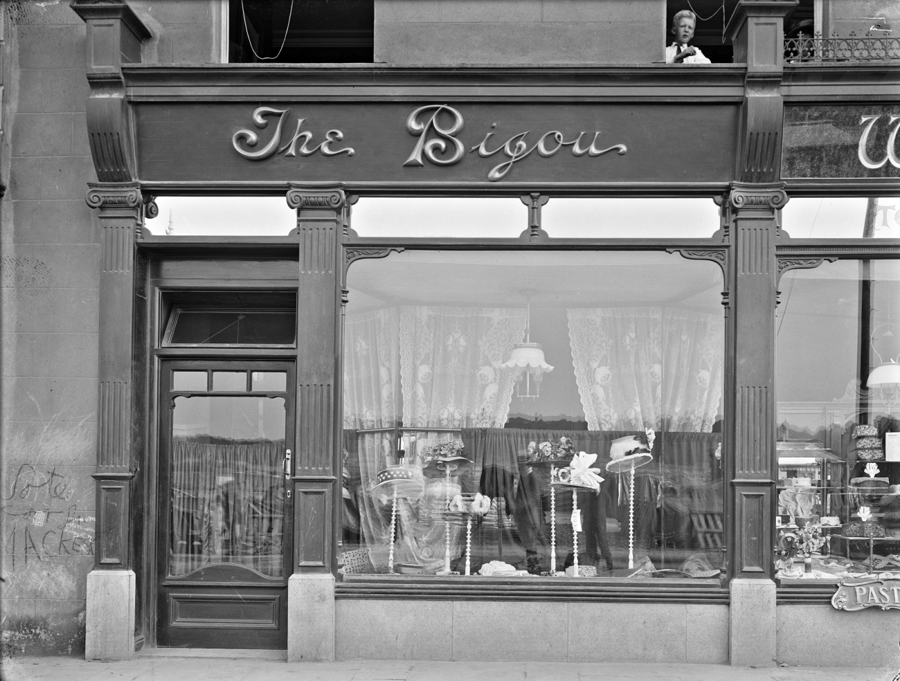 1908 hat shop window display