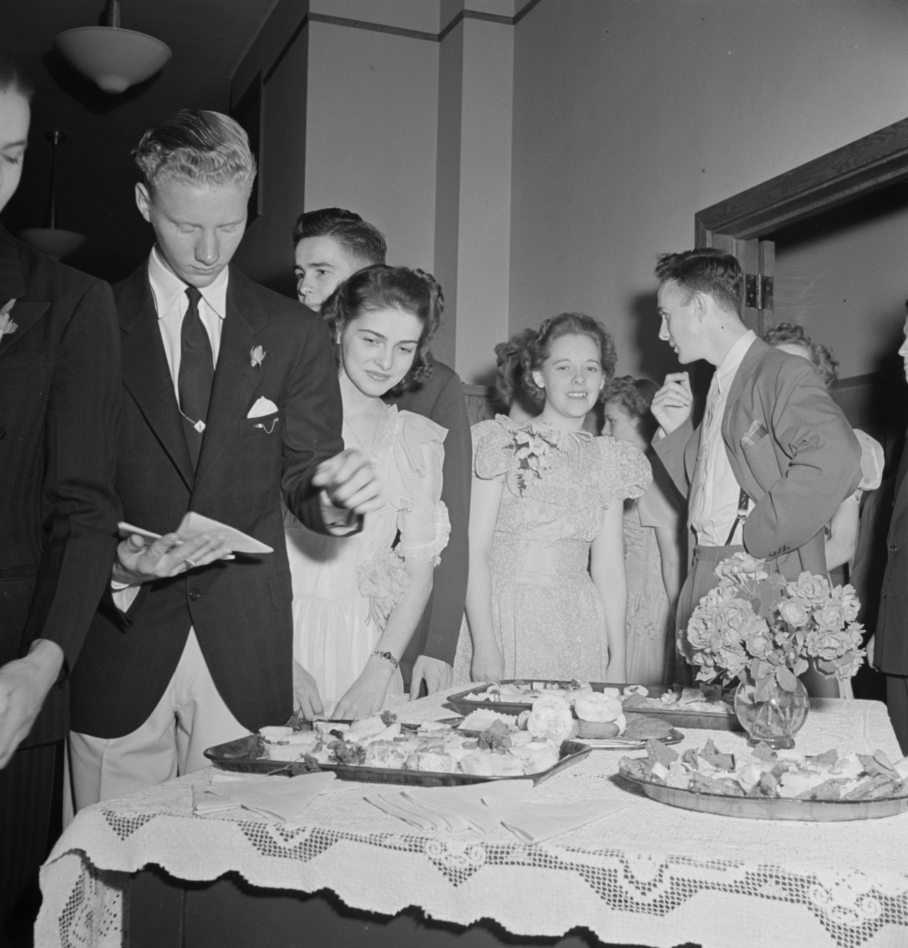 1942 Prom Refreshments