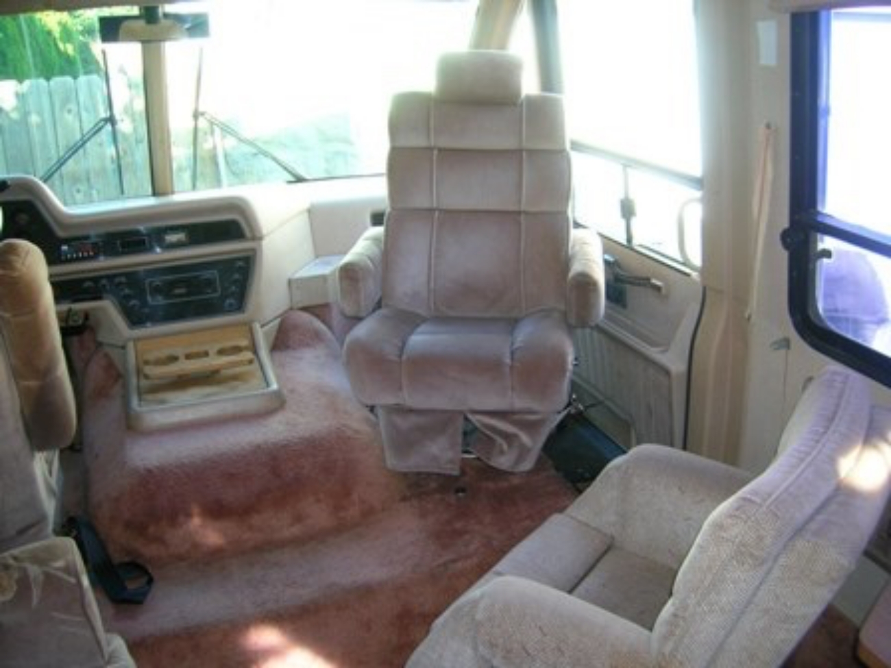 1987 Winnebago Interior