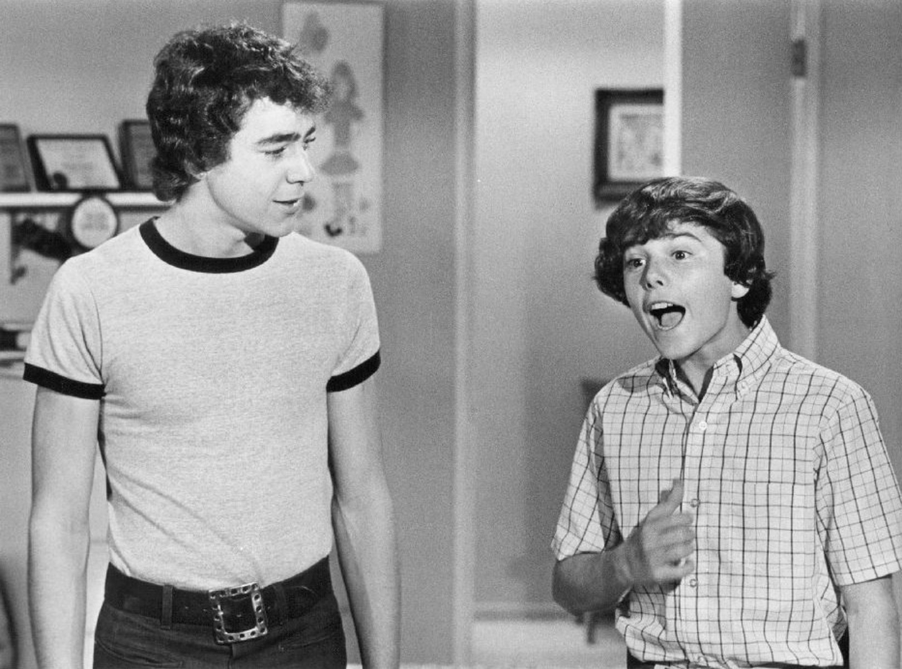 Brady Bunch Publicity Still of the Boys in Their Bedroom