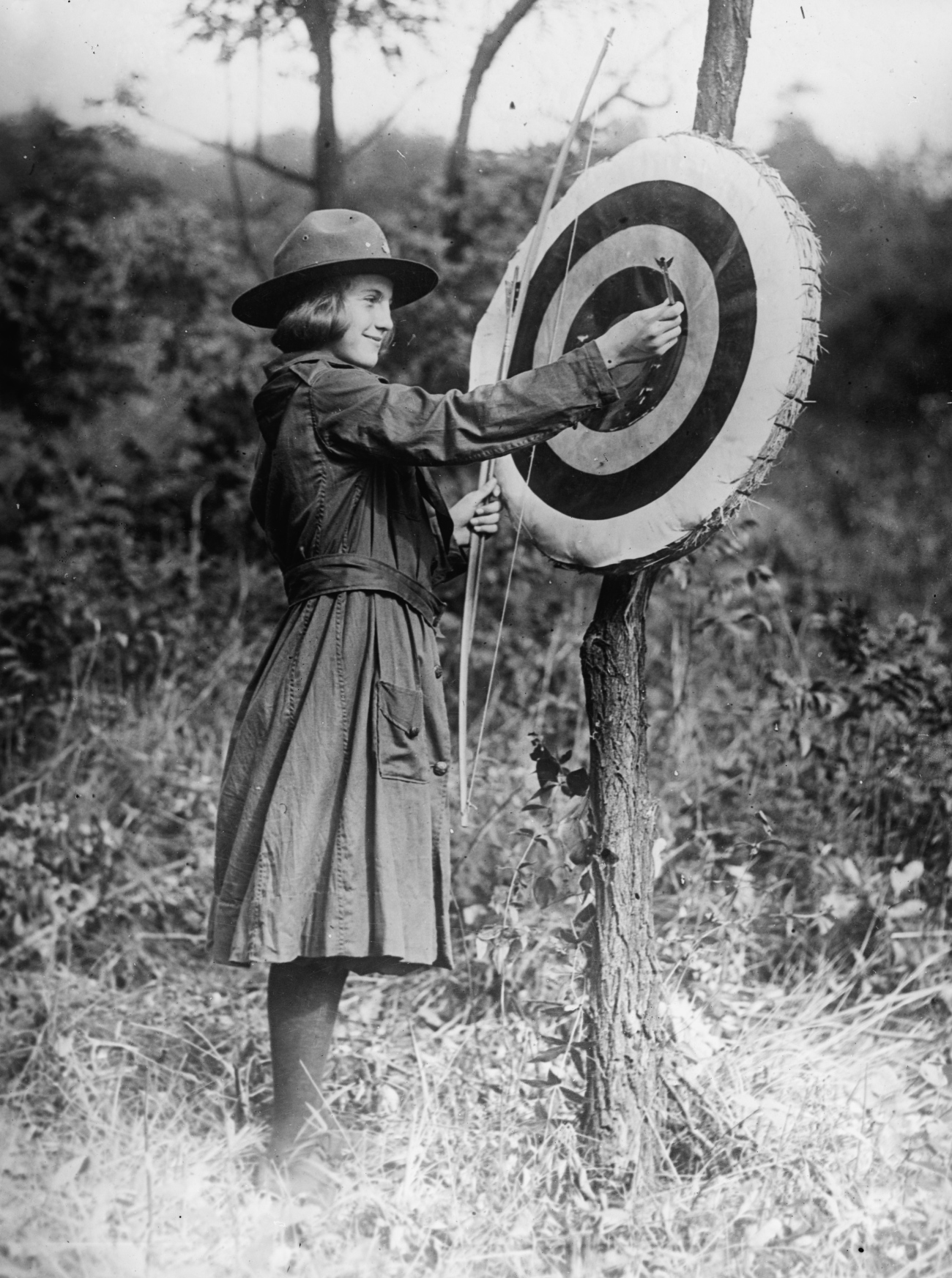 Girls Scout Learning Archery